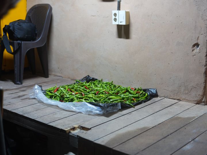 Peppers drying